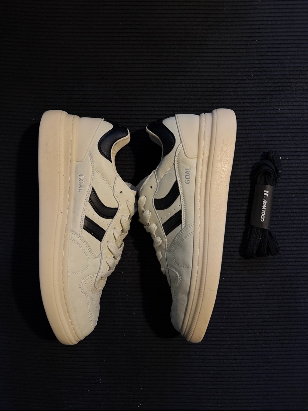 CoolWay Goal Men's Cream & Black Low-Top Sneakers
